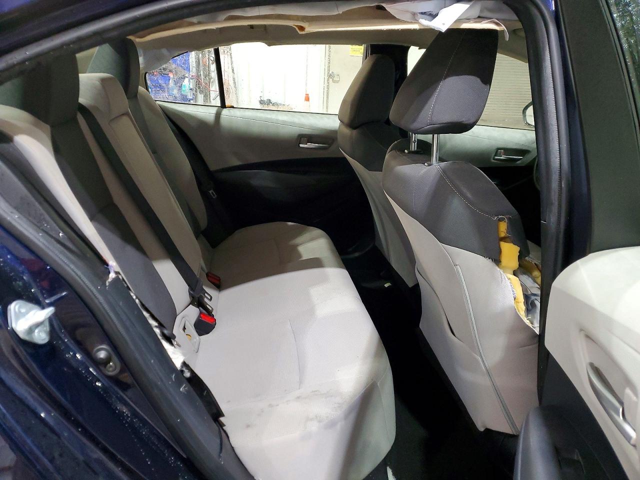 2021 TOYOTA COROLLA LE photo 10