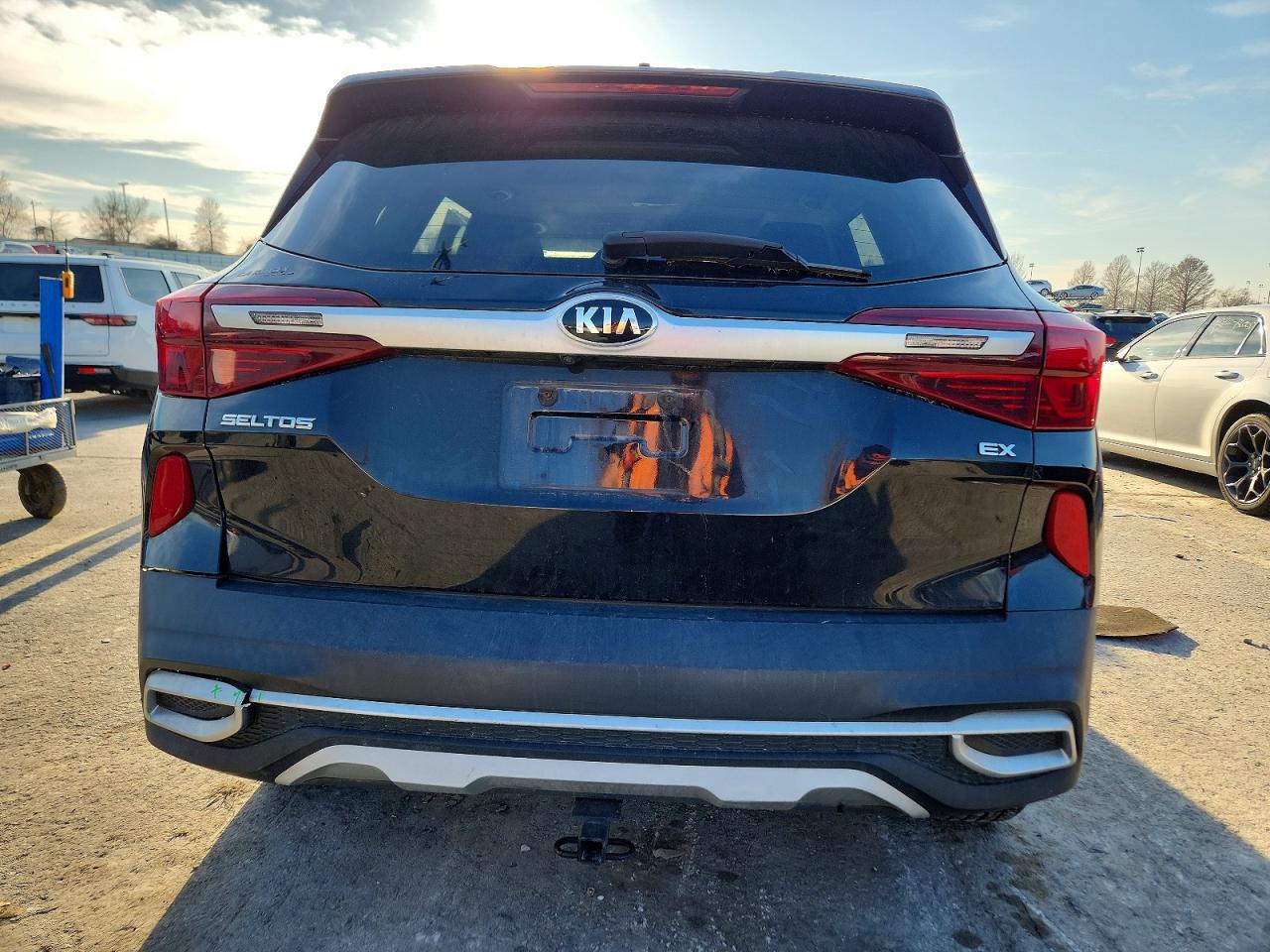 2021 KIA SELTOS EX photo 6