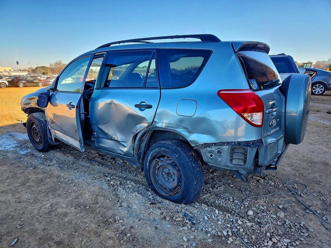 2007 TOYOTA RAV4 photo 2