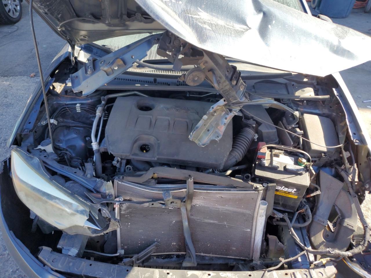 2016 TOYOTA COROLLA L photo 11