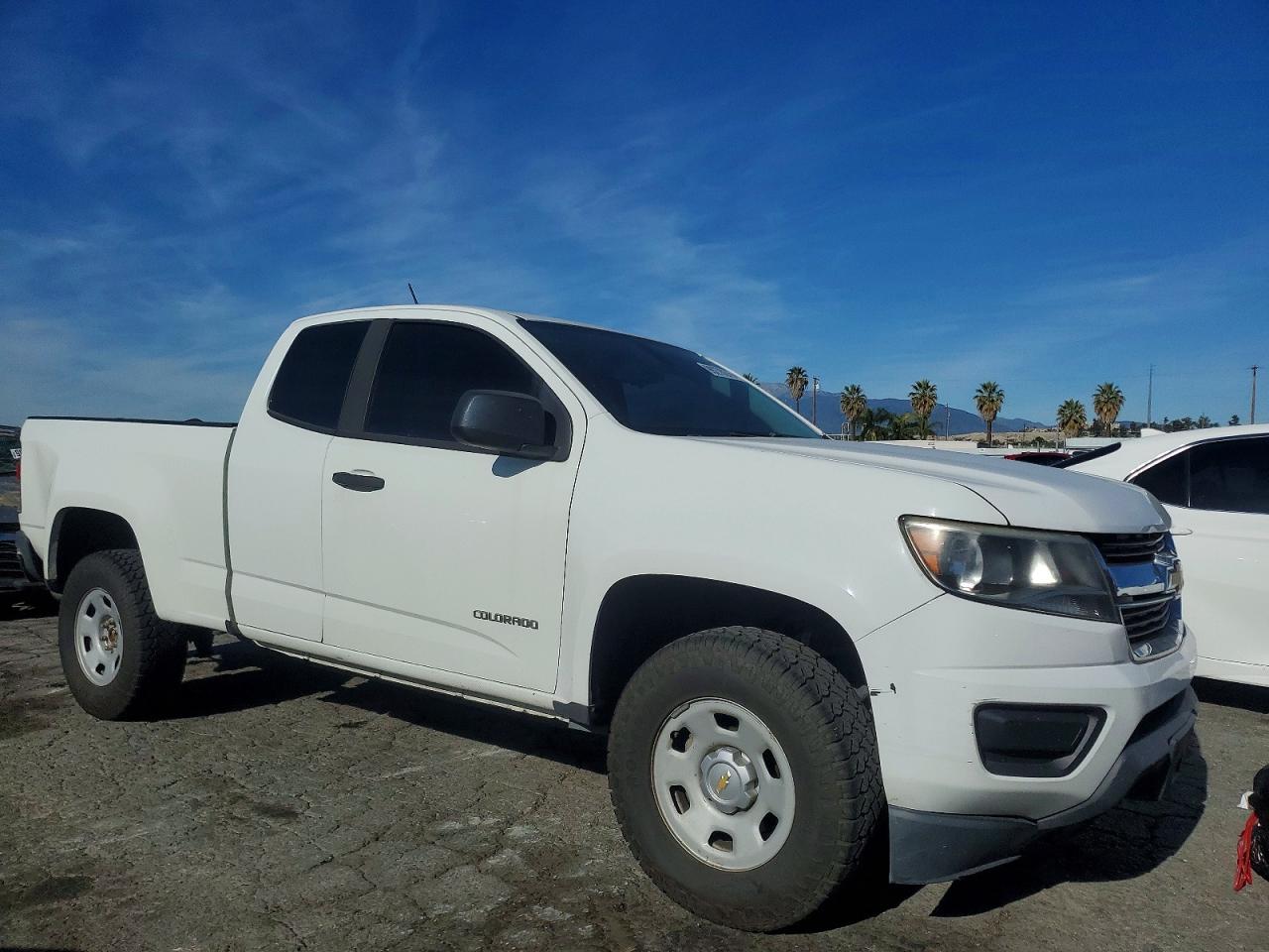 2018 CHEVROLET COLORADO photo 4