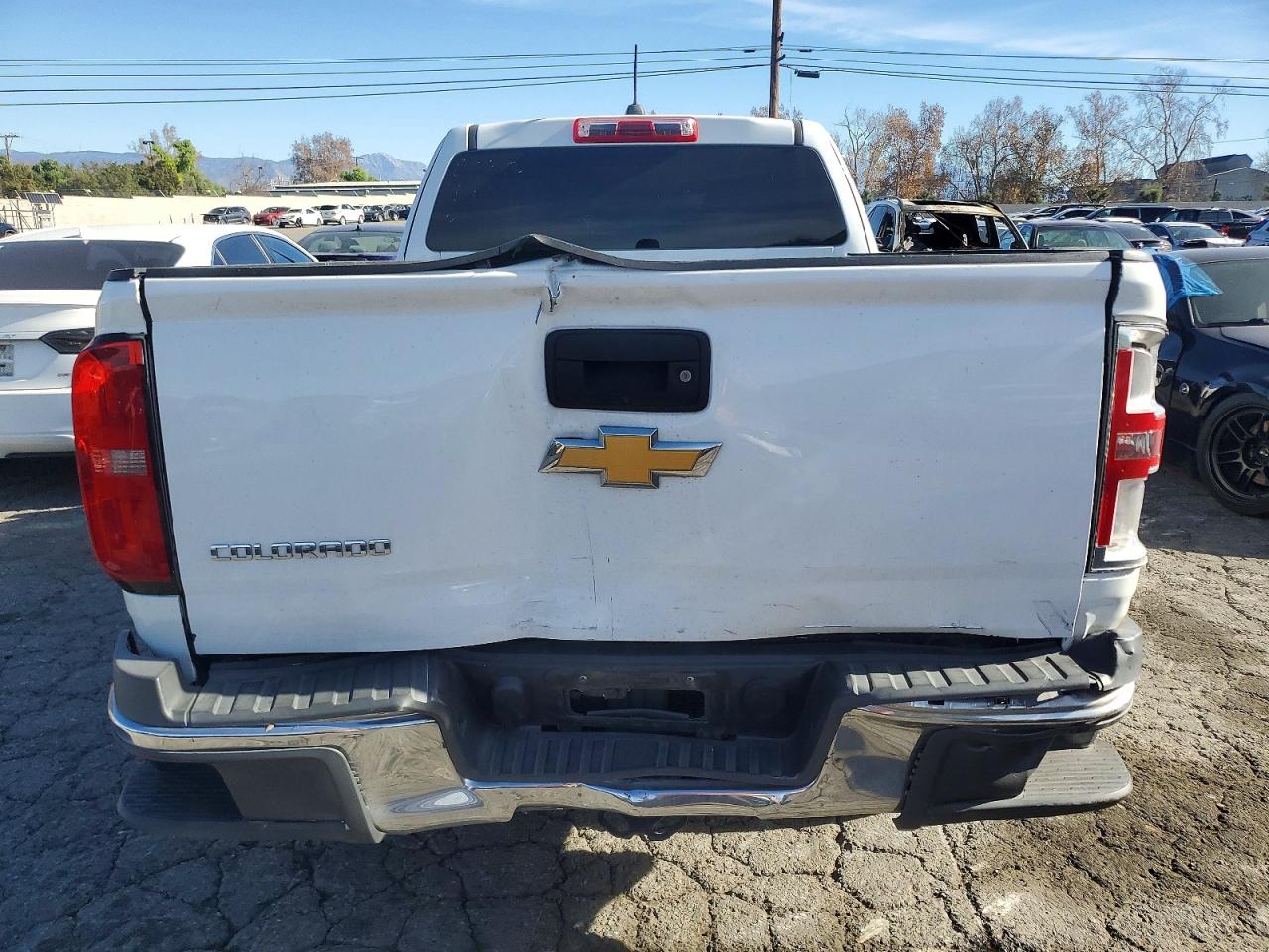 2018 CHEVROLET COLORADO photo 6