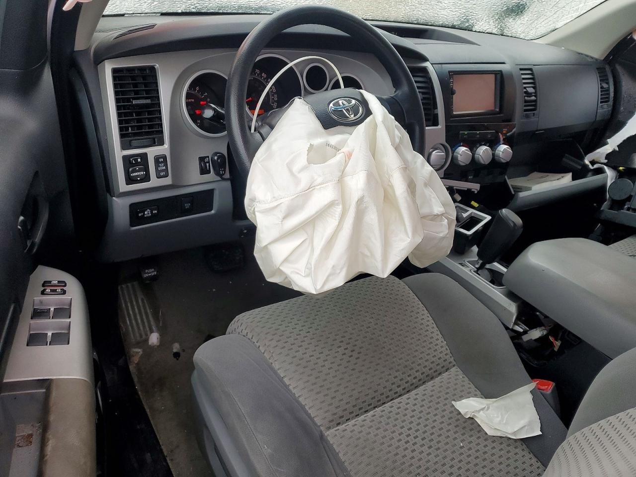 2008 TOYOTA TUNDRA CREWMAX photo 8