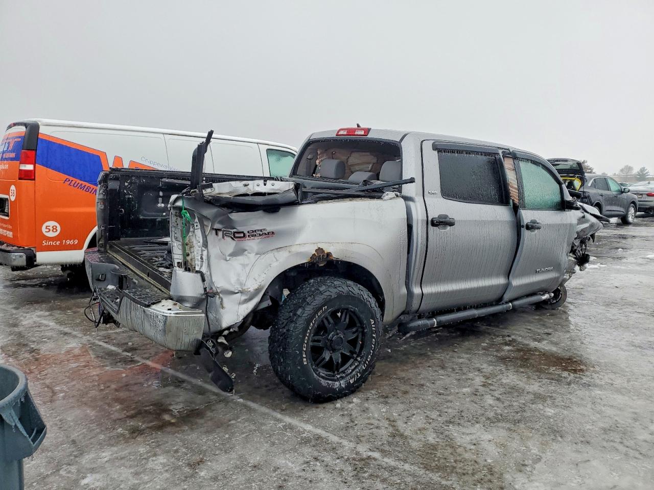 2008 TOYOTA TUNDRA CREWMAX photo 3