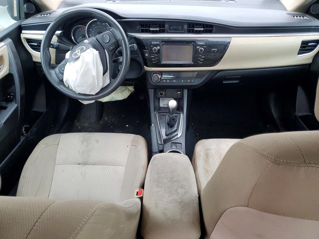 2015 TOYOTA COROLLA L photo 8