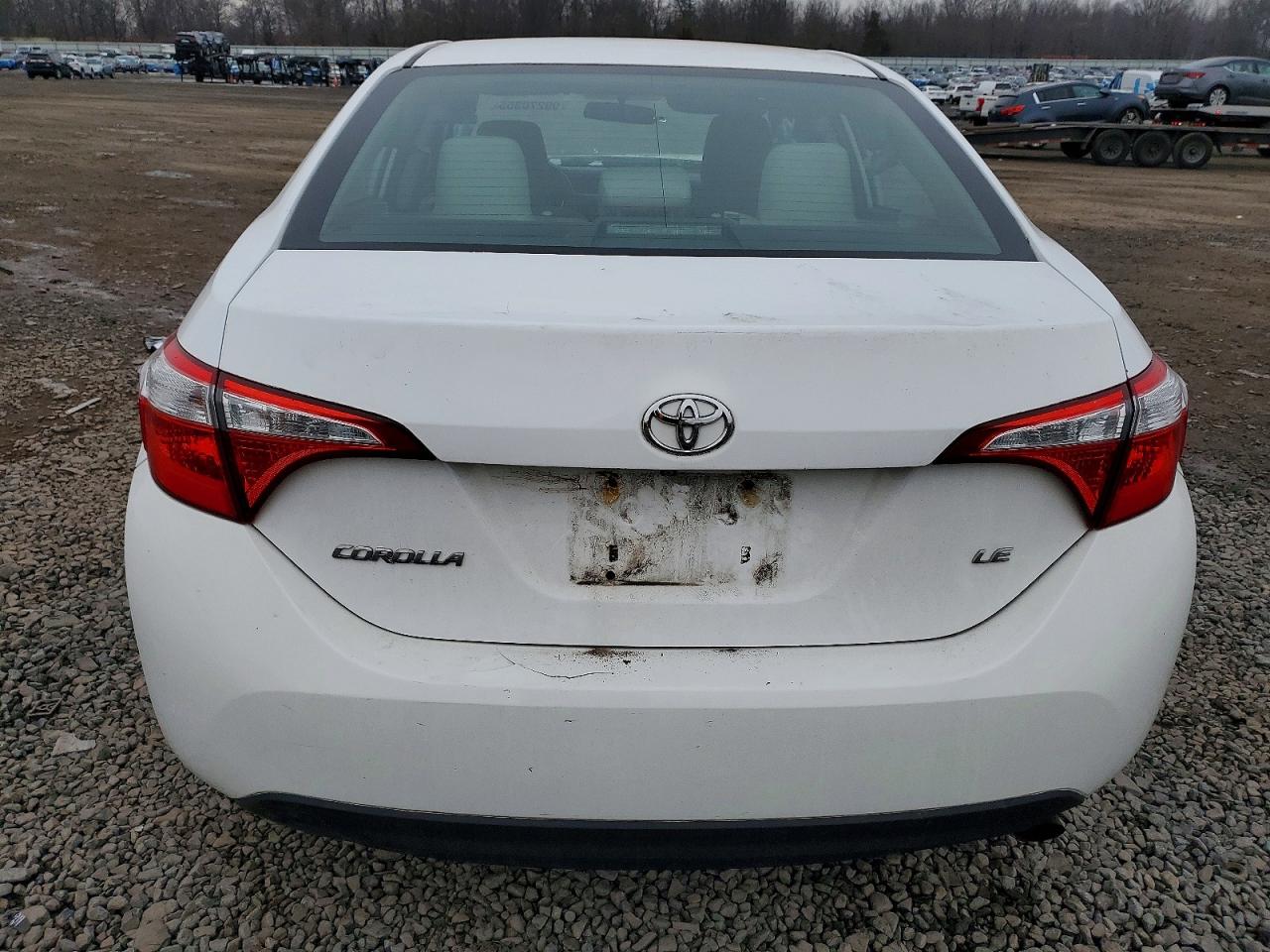 2015 TOYOTA COROLLA L photo 6