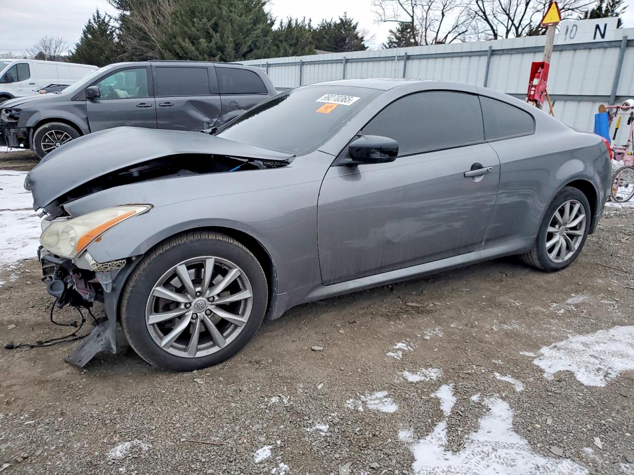 2012 INFINITI G37