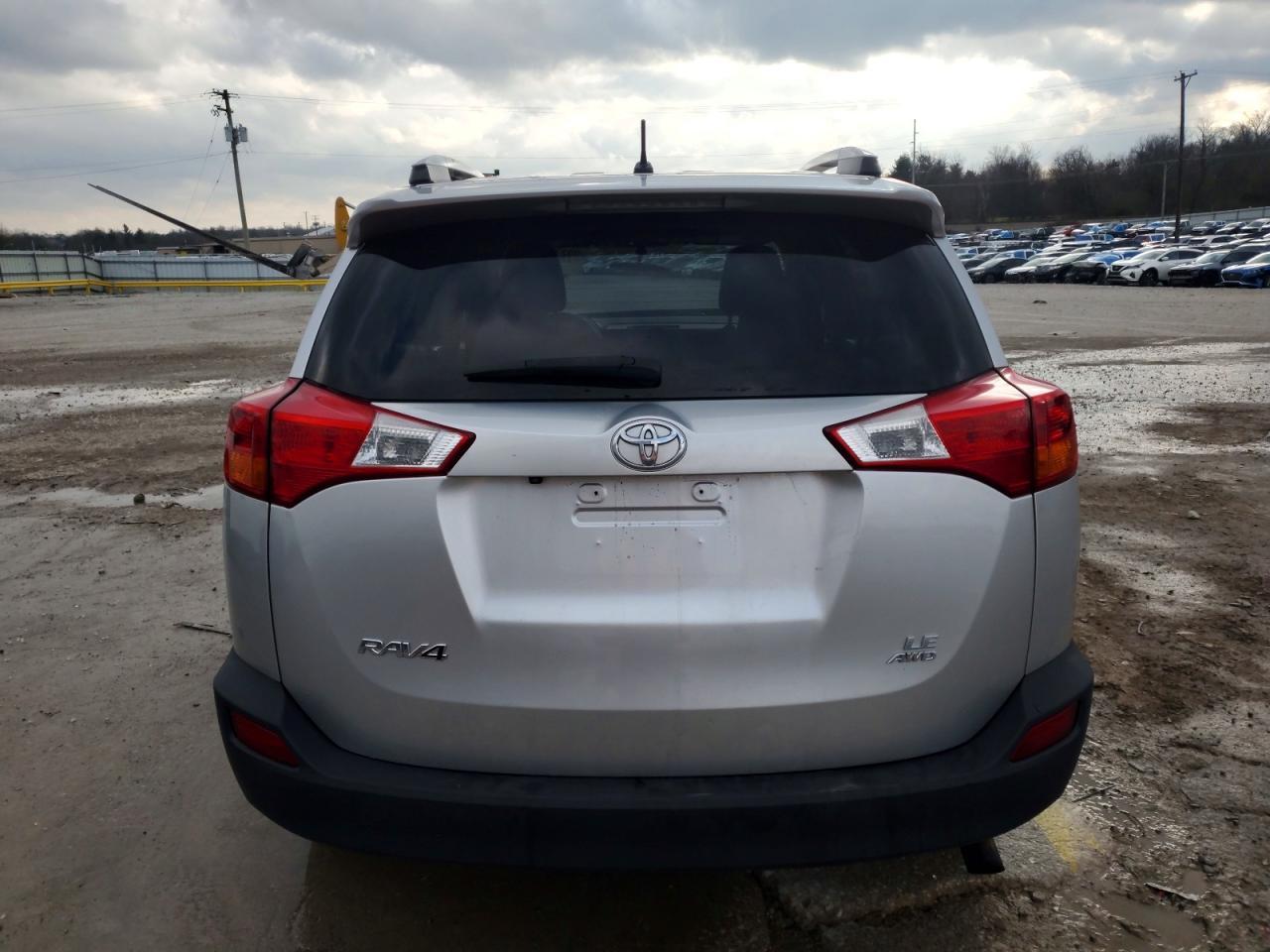 2015 TOYOTA RAV4 LE photo 6
