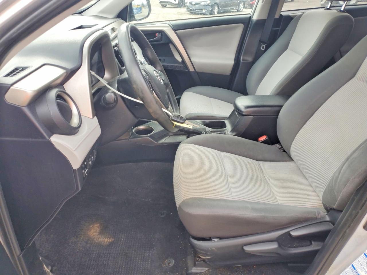 2015 TOYOTA RAV4 LE photo 7