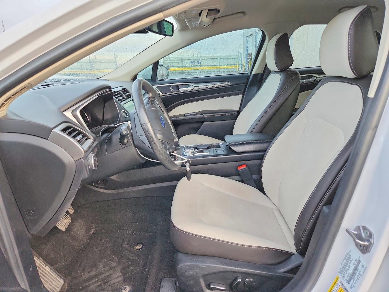 2020 FORD FUSION SE photo 7