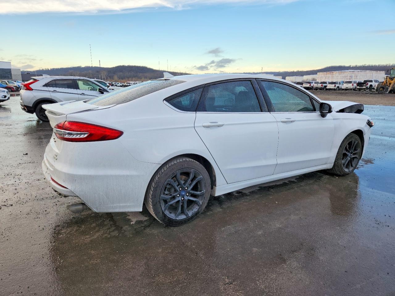 2020 FORD FUSION SE photo 3