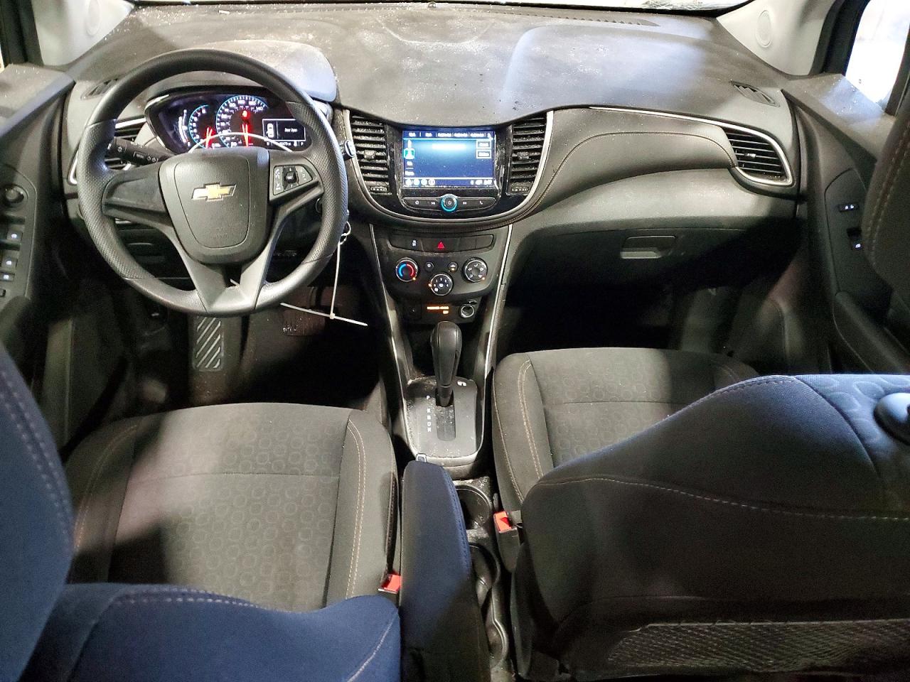 2018 CHEVROLET TRAX LS photo 8