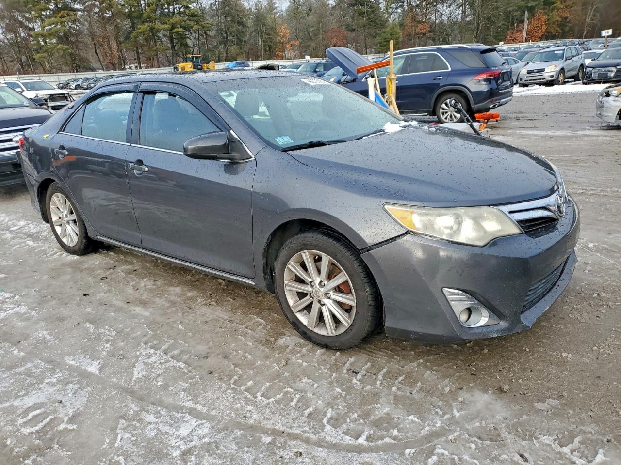 2012 TOYOTA CAMRY SE photo 7