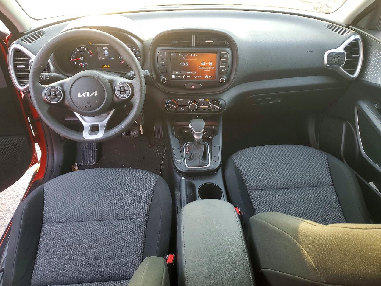 2022 KIA SOUL LX photo 15