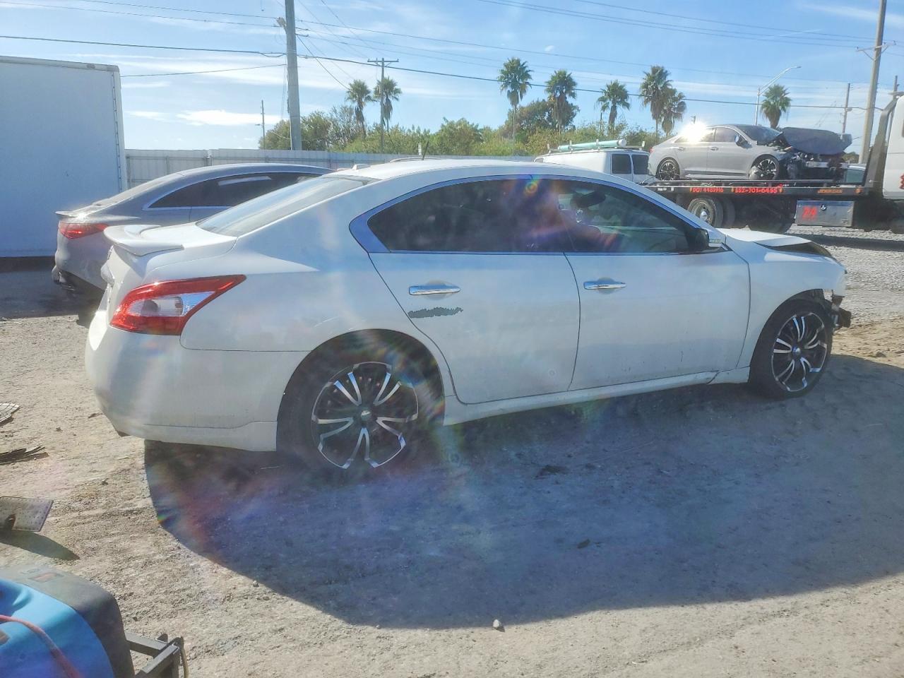 2010 NISSAN MAXIMA S photo 3