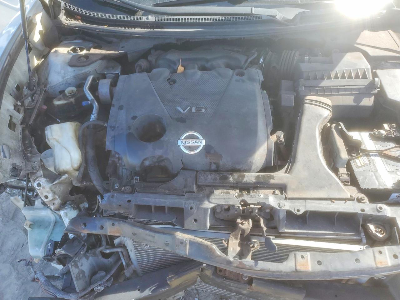 2010 NISSAN MAXIMA S photo 11