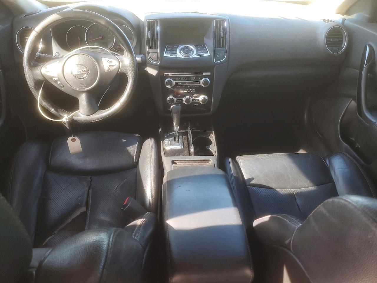 2010 NISSAN MAXIMA S photo 8
