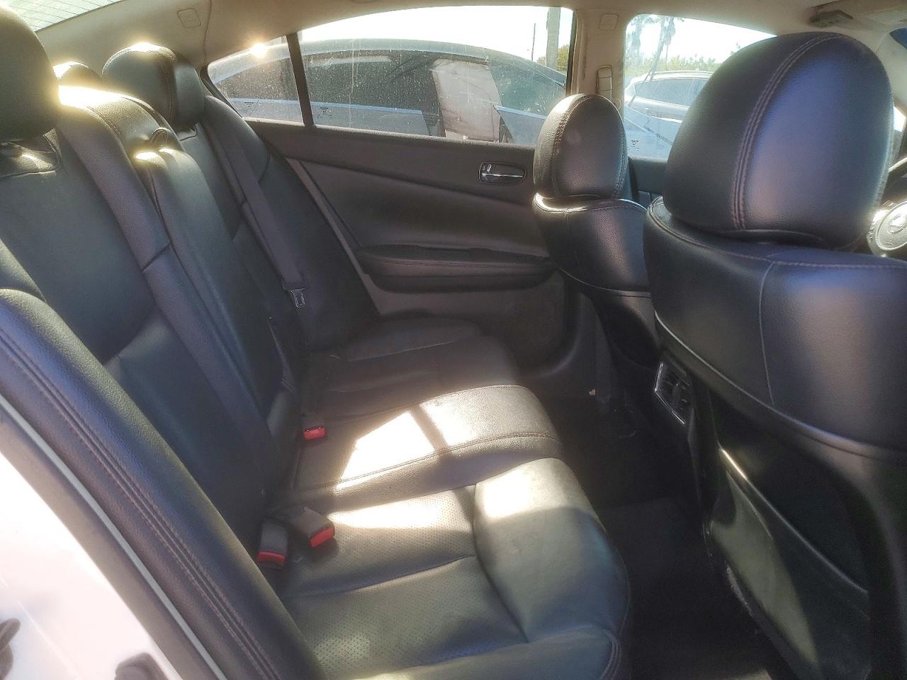 2010 NISSAN MAXIMA S photo 10