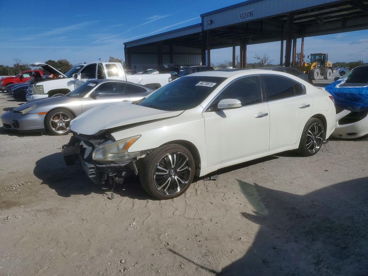 2010 NISSAN MAXIMA