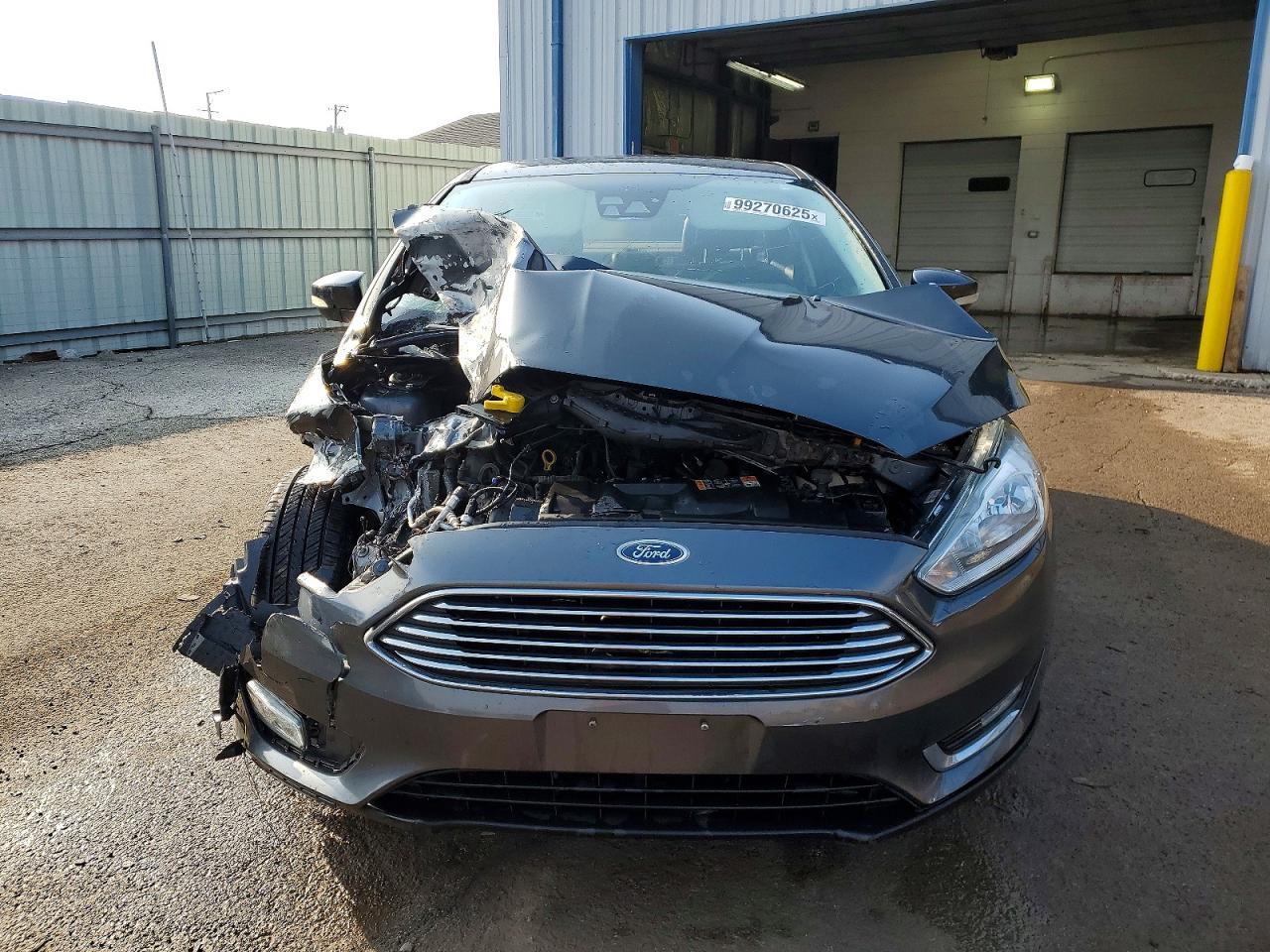 2017 FORD FOCUS TITANIUM photo 5