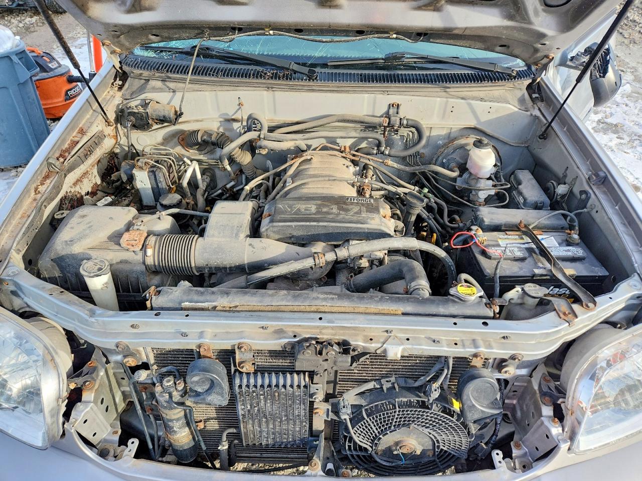 2001 TOYOTA SEQUOIA SR5 photo 11