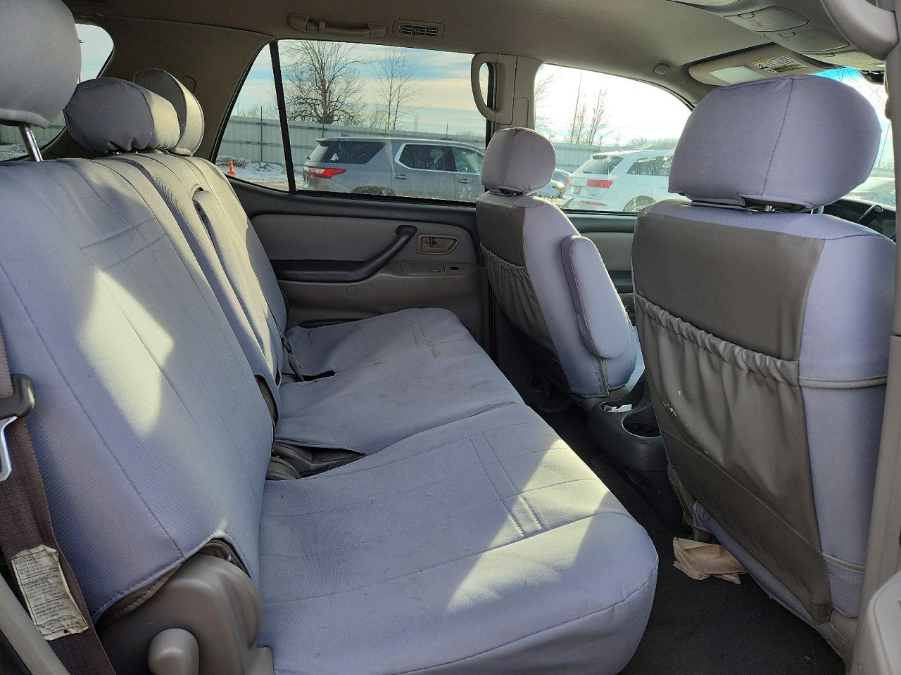 2001 TOYOTA SEQUOIA SR5 photo 10