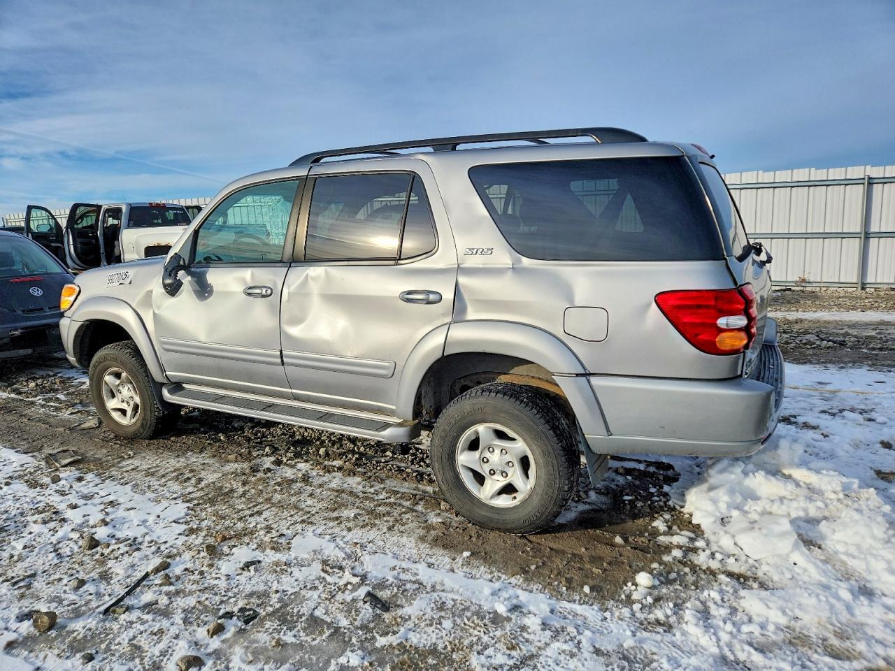 2001 TOYOTA SEQUOIA SR5 photo 2