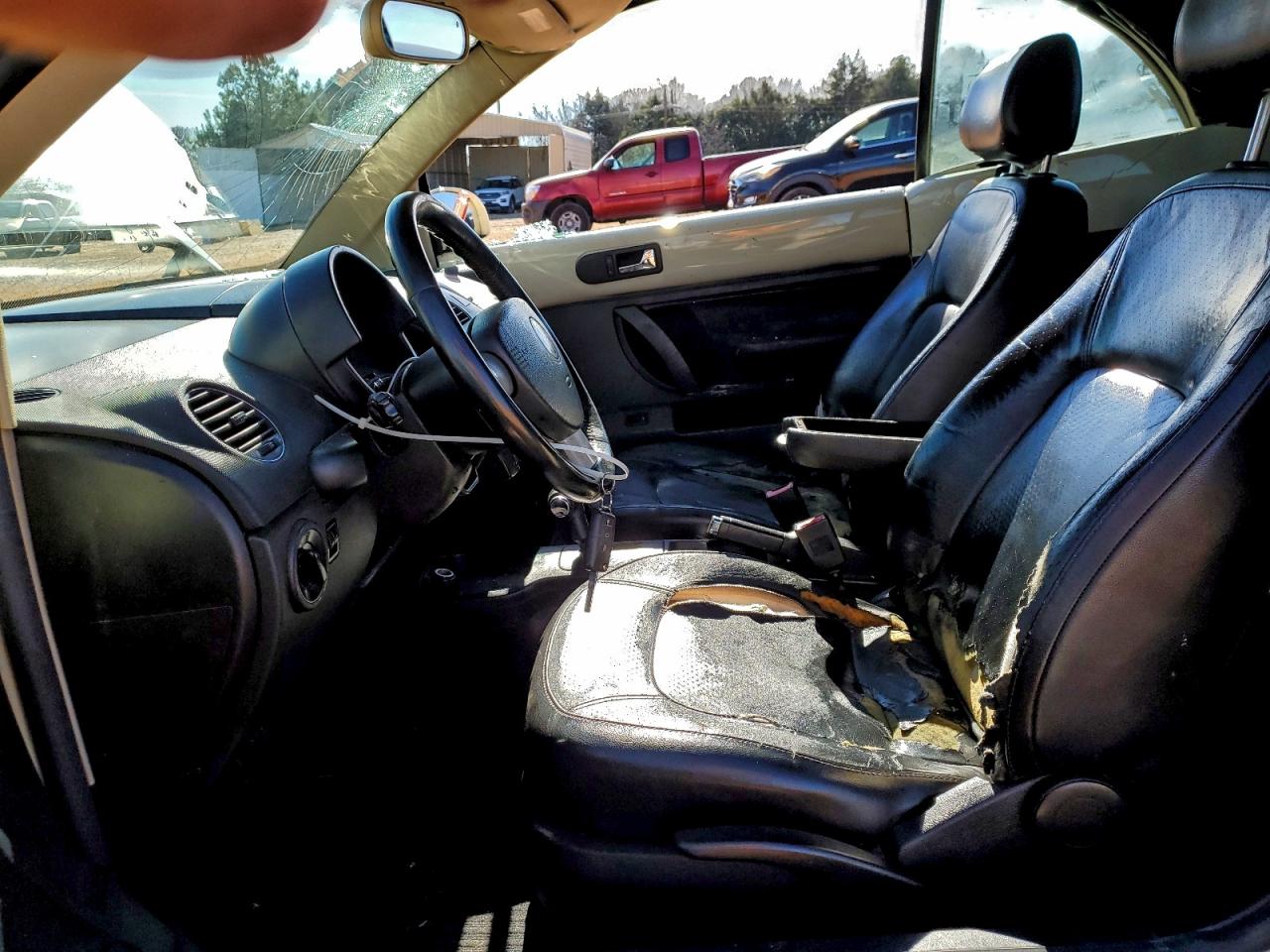 2006 VOLKSWAGEN NEW BEETLE CONVERTIBLE OPTION PACKAGE 2 photo 7