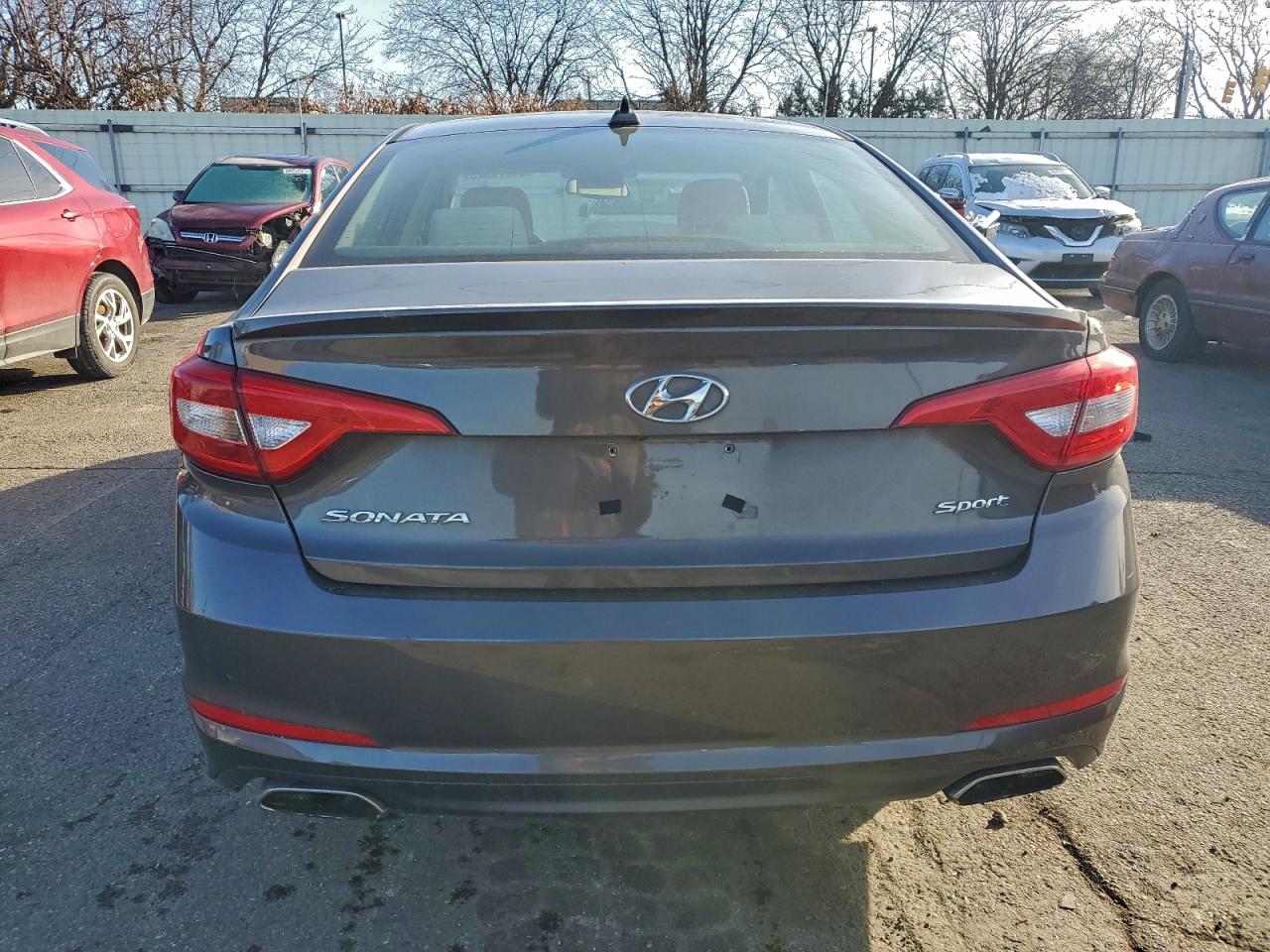 2015 HYUNDAI SONATA SPORT photo 6