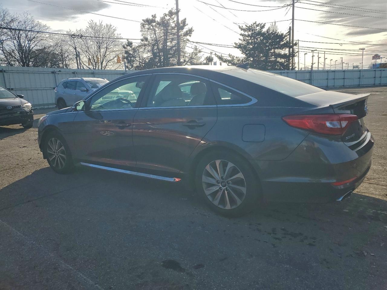 2015 HYUNDAI SONATA SPORT photo 2