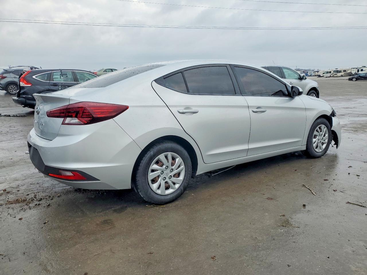 2020 HYUNDAI ELANTRA SE photo 3