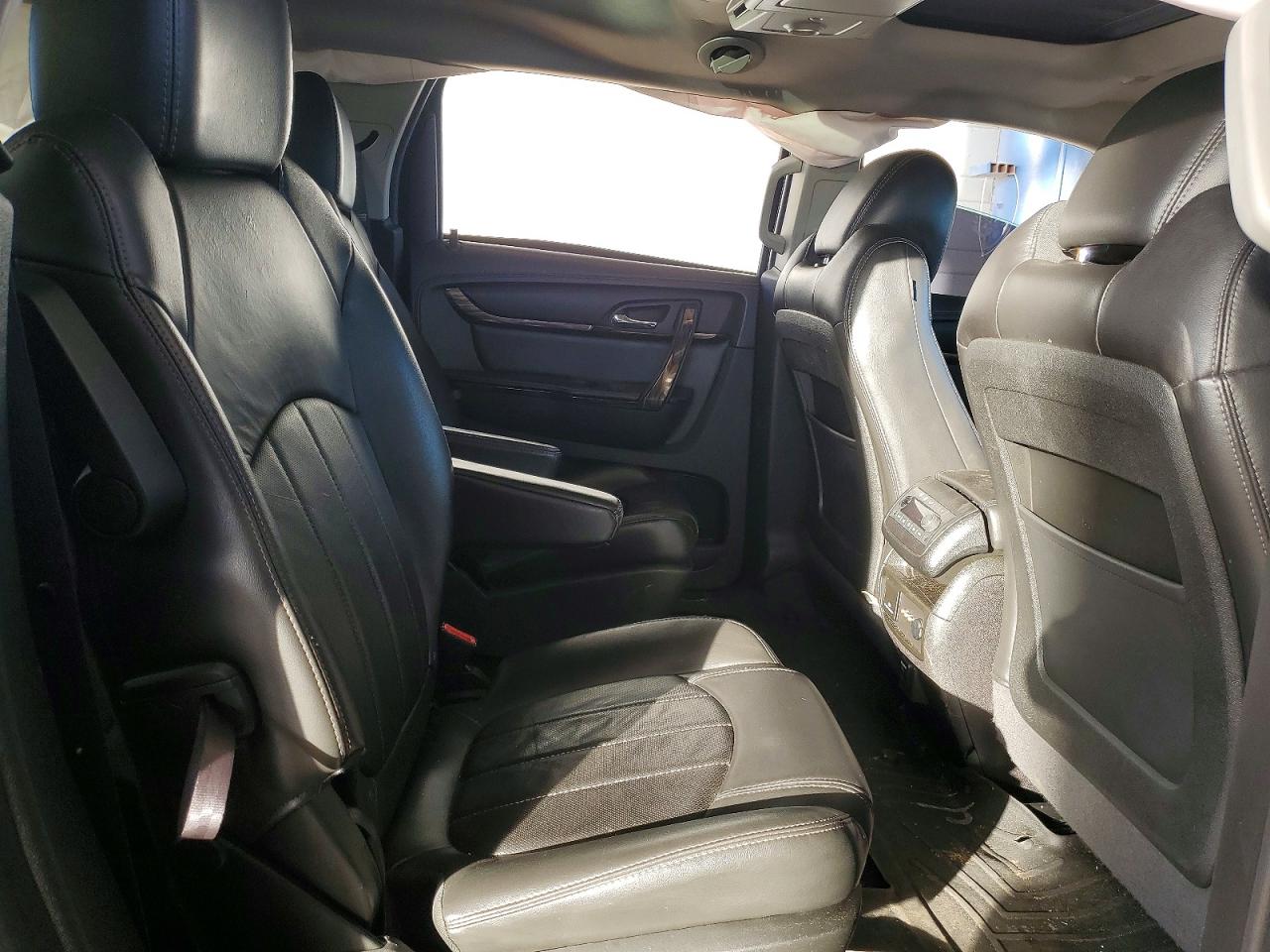 2015 GMC ACADIA DENALI photo 10