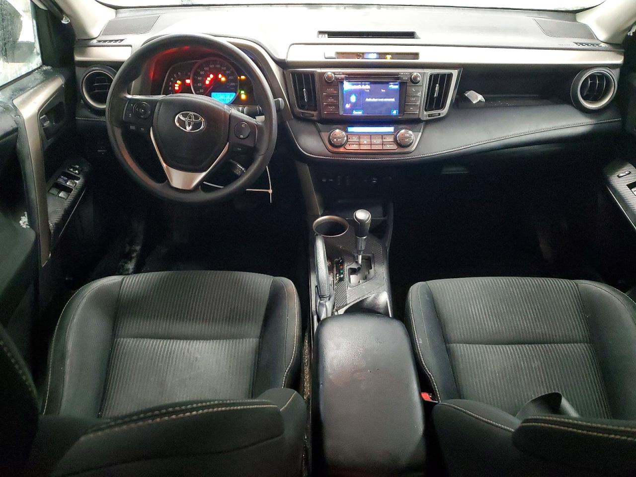 2013 TOYOTA RAV4 XLE photo 8