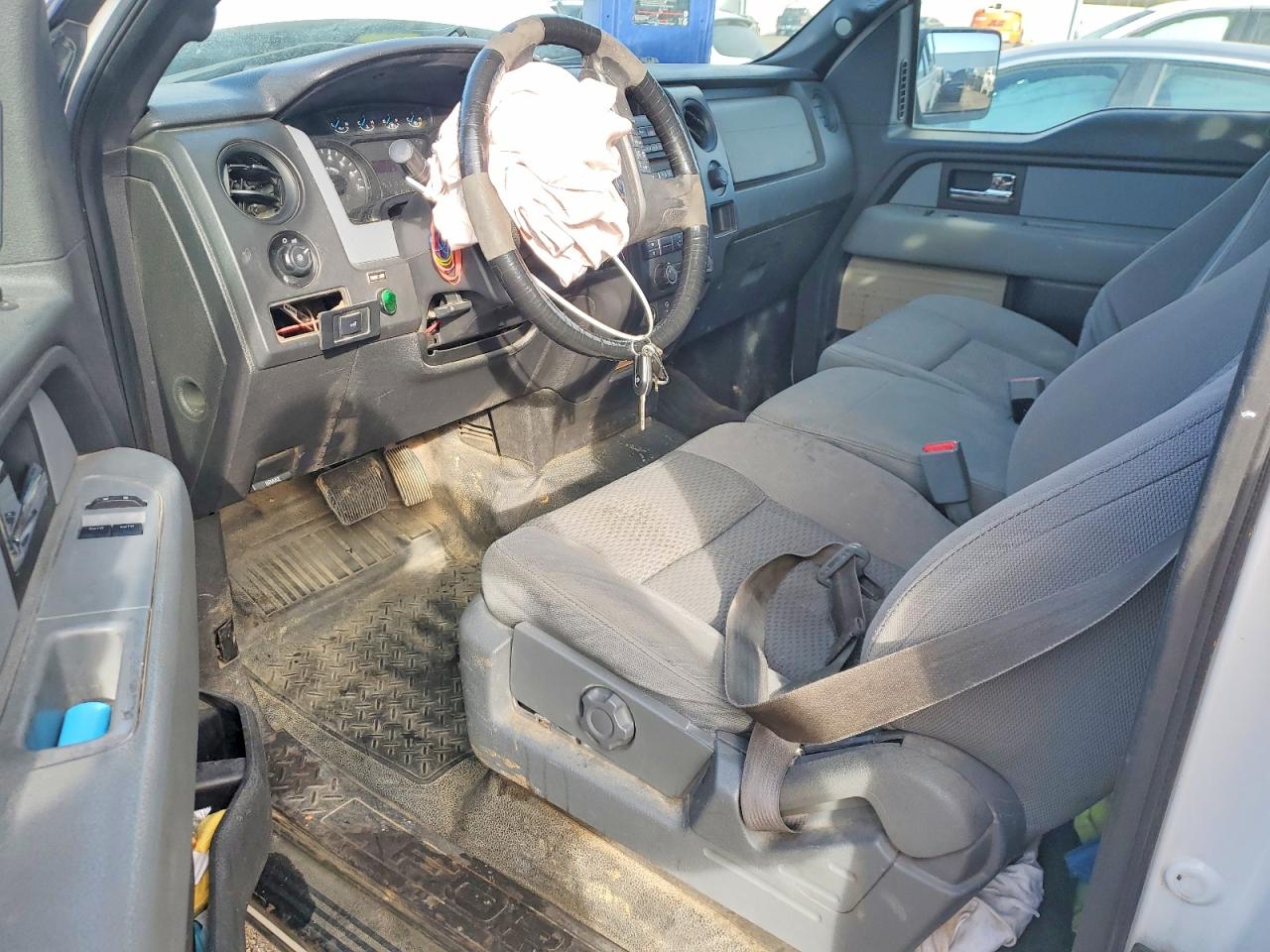 2014 FORD F150 photo 8