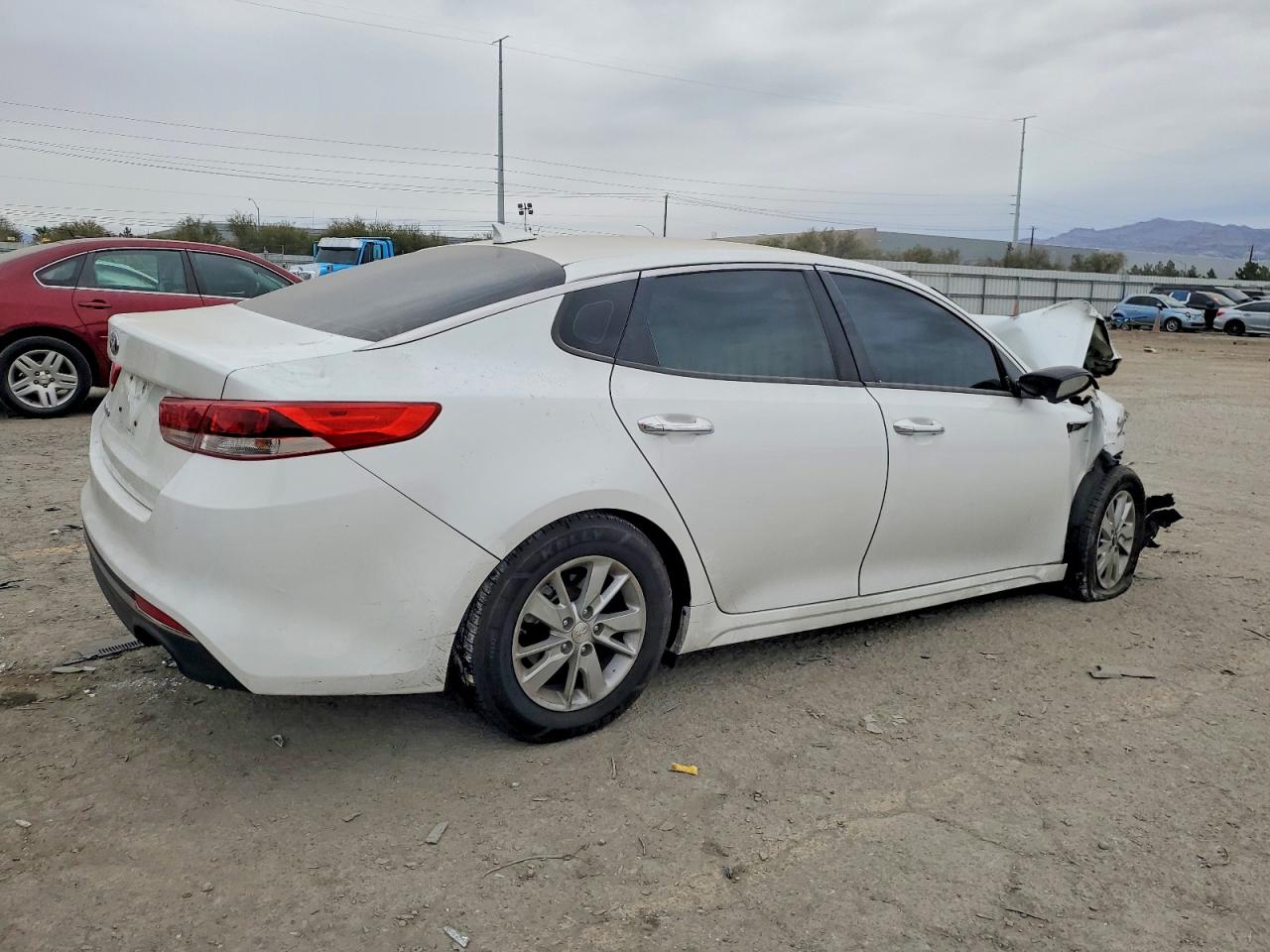 2016 KIA OPTIMA LX photo 3