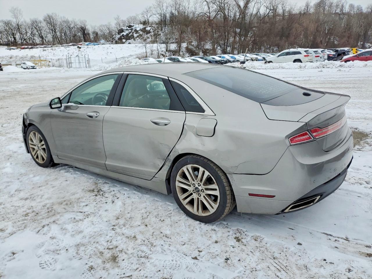 2016 LINCOLN MKZ photo 2