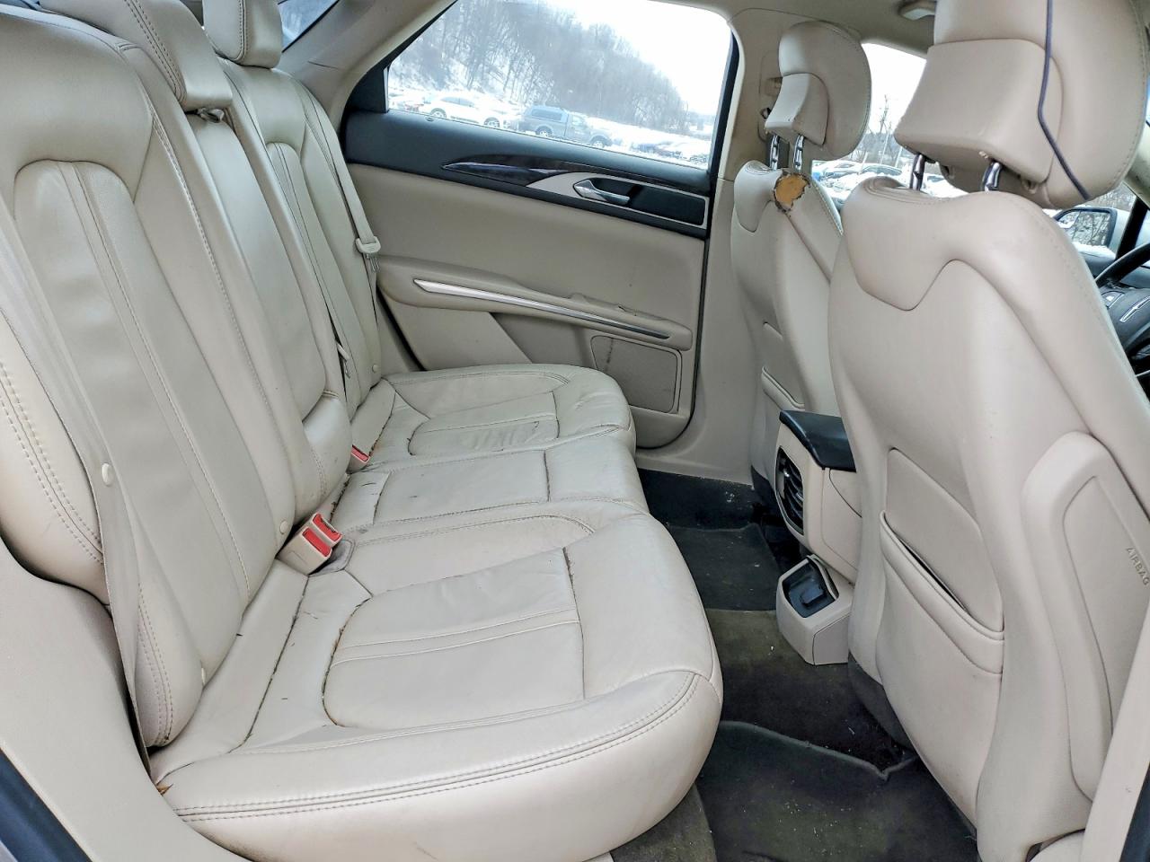 2016 LINCOLN MKZ photo 10