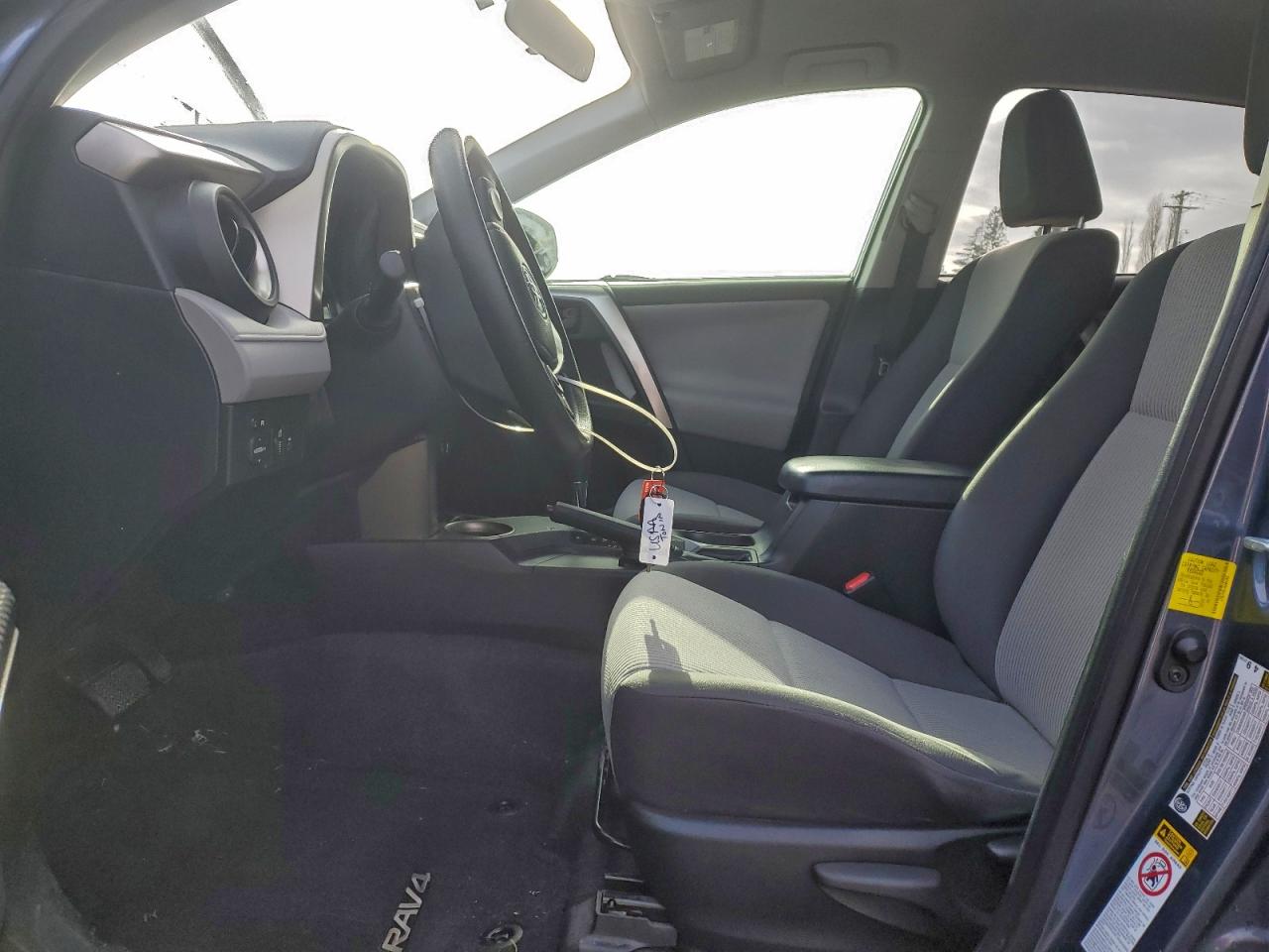 2014 TOYOTA RAV4 LE photo 7