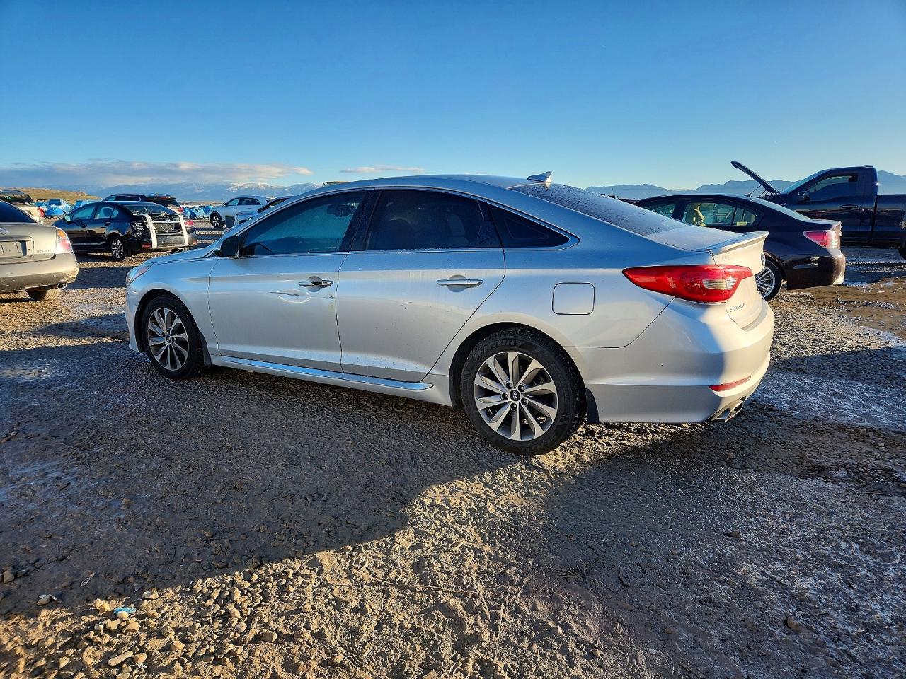 2015 HYUNDAI SONATA SPORT photo 3