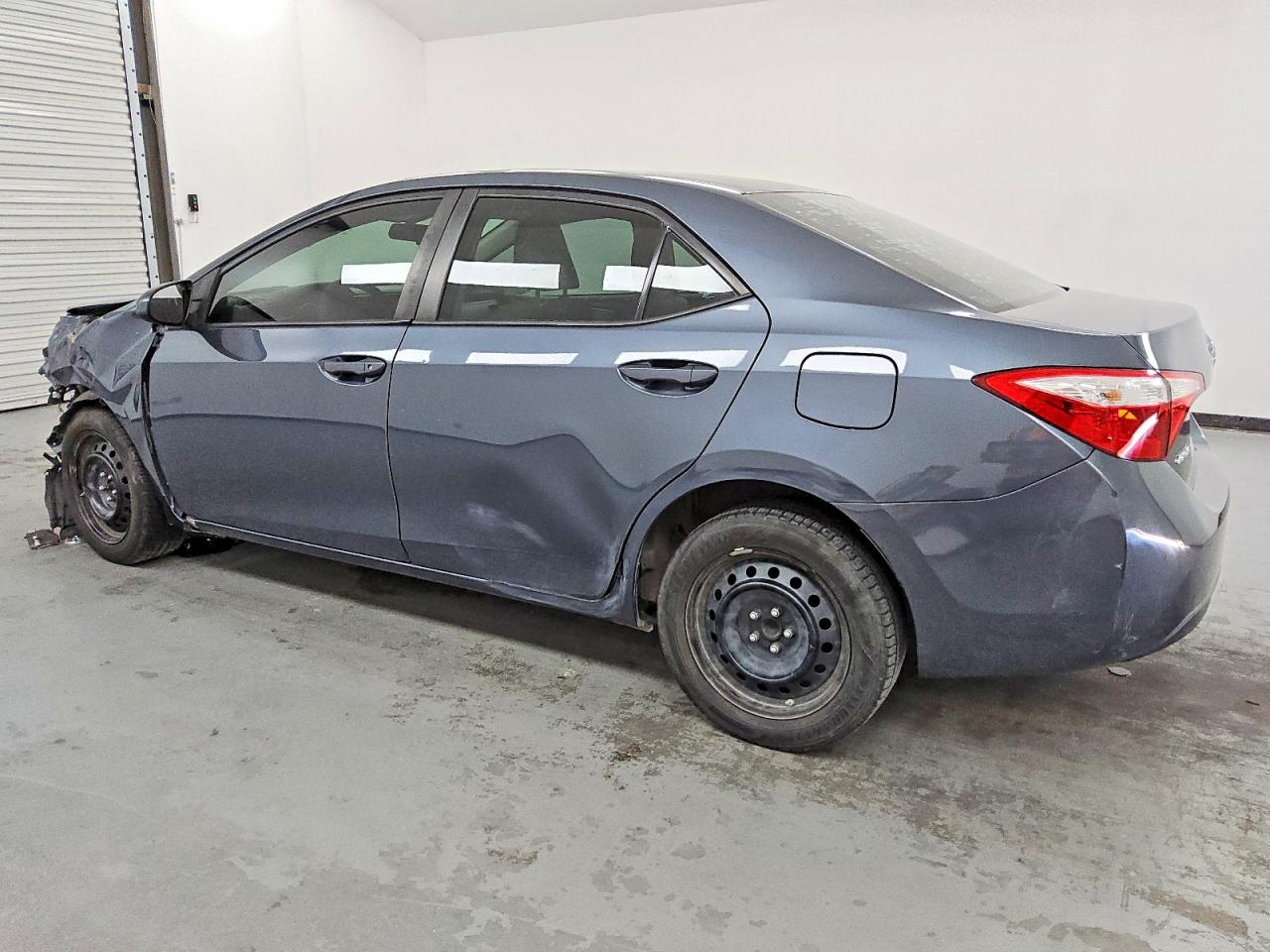 2014 TOYOTA COROLLA L photo 2