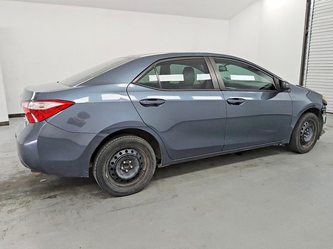 2014 TOYOTA COROLLA L photo 3