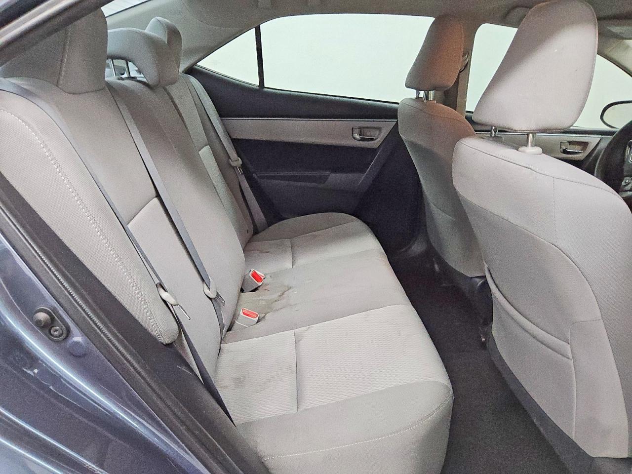 2014 TOYOTA COROLLA L photo 10