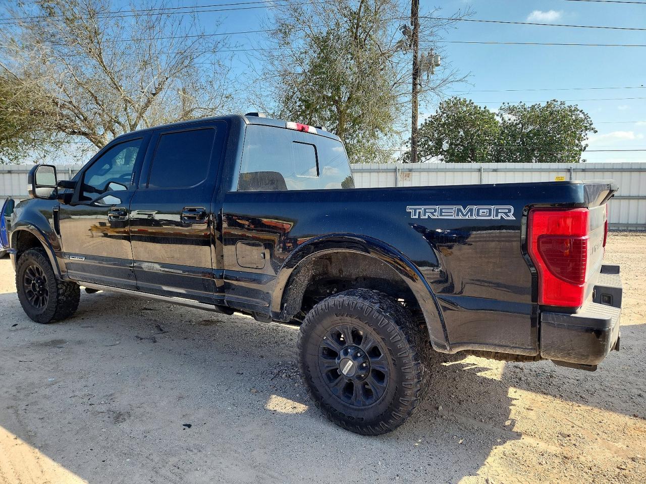 2022 FORD F350 SUPER DUTY photo 2