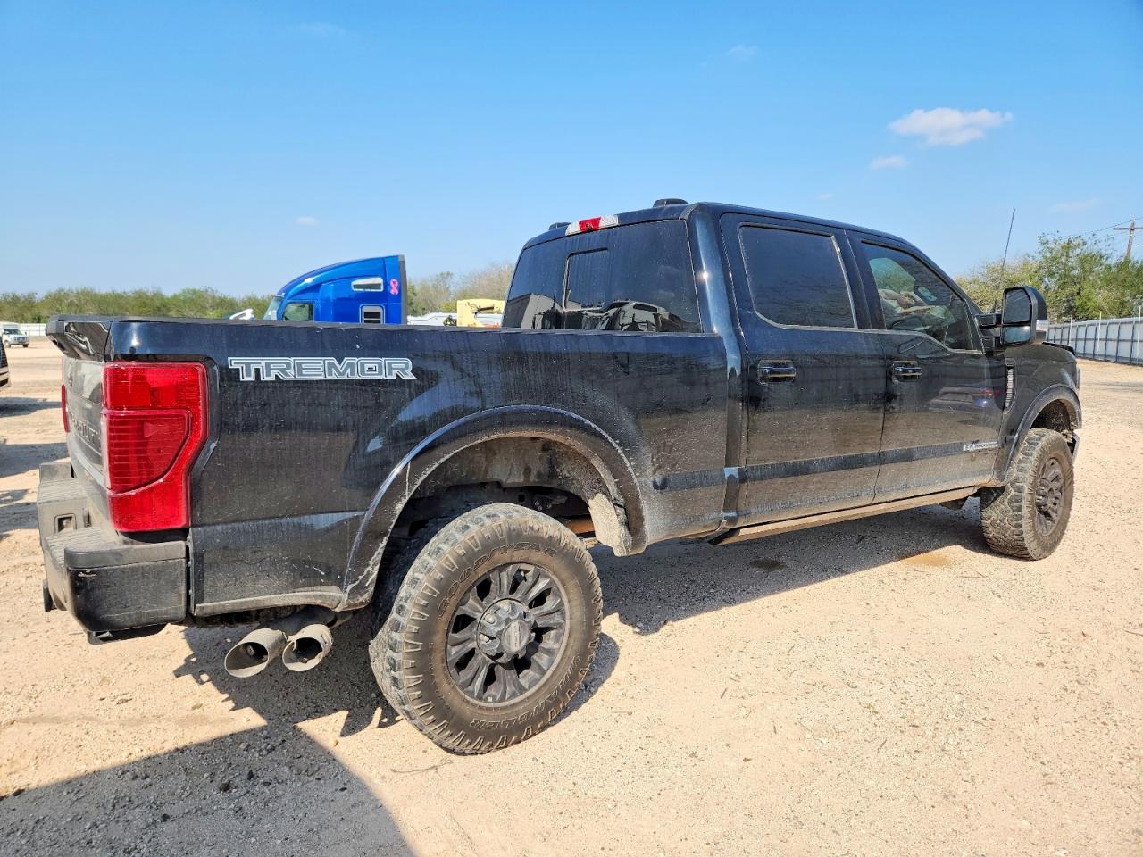 2022 FORD F350 SUPER DUTY photo 3