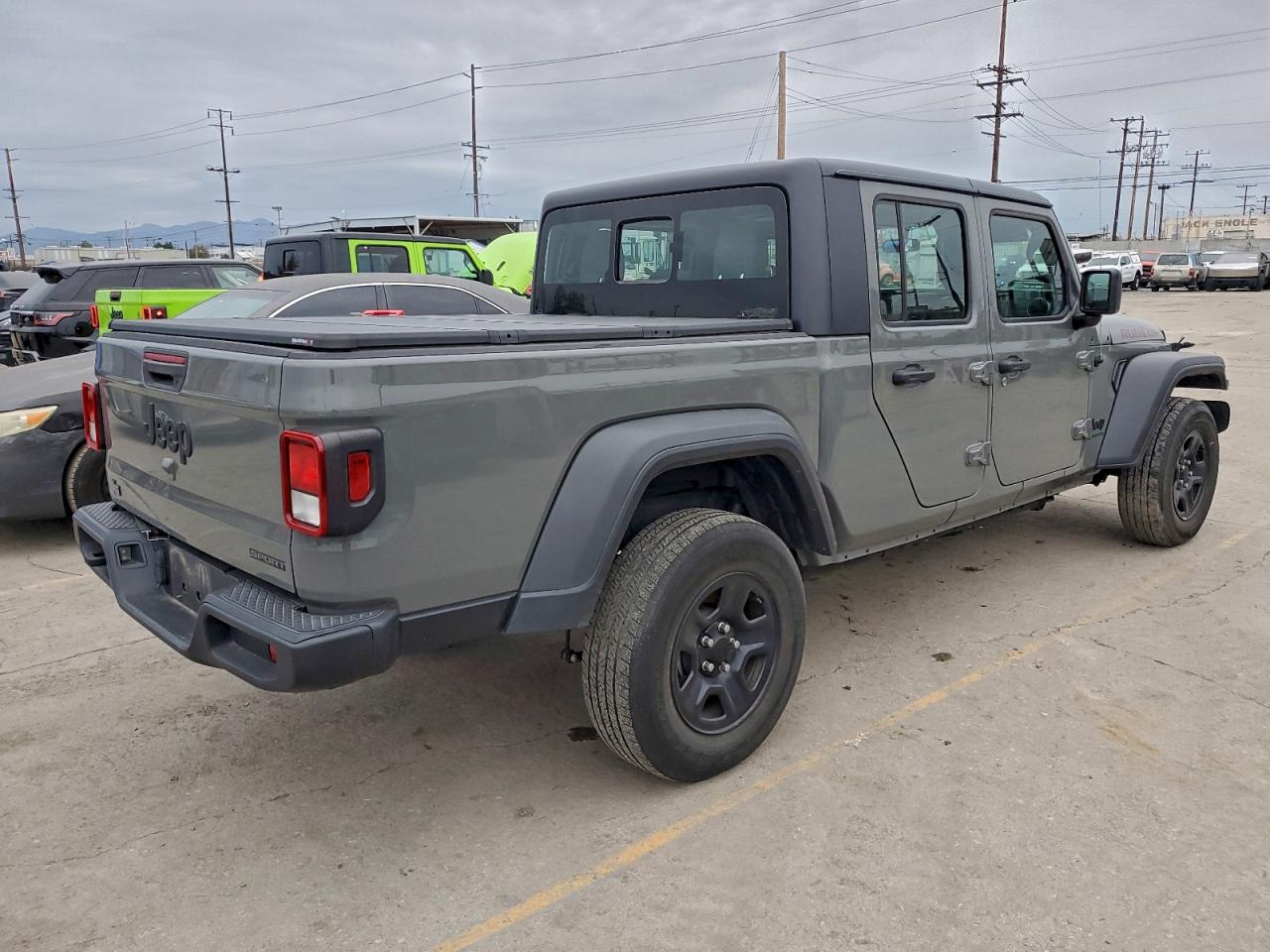 2021 JEEP GLADIATOR SPORT photo 3