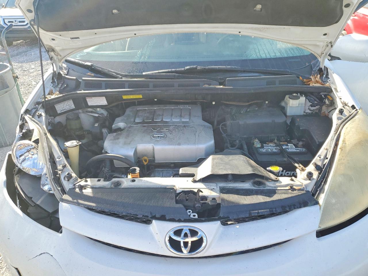 2007 TOYOTA SIENNA XLE photo 12
