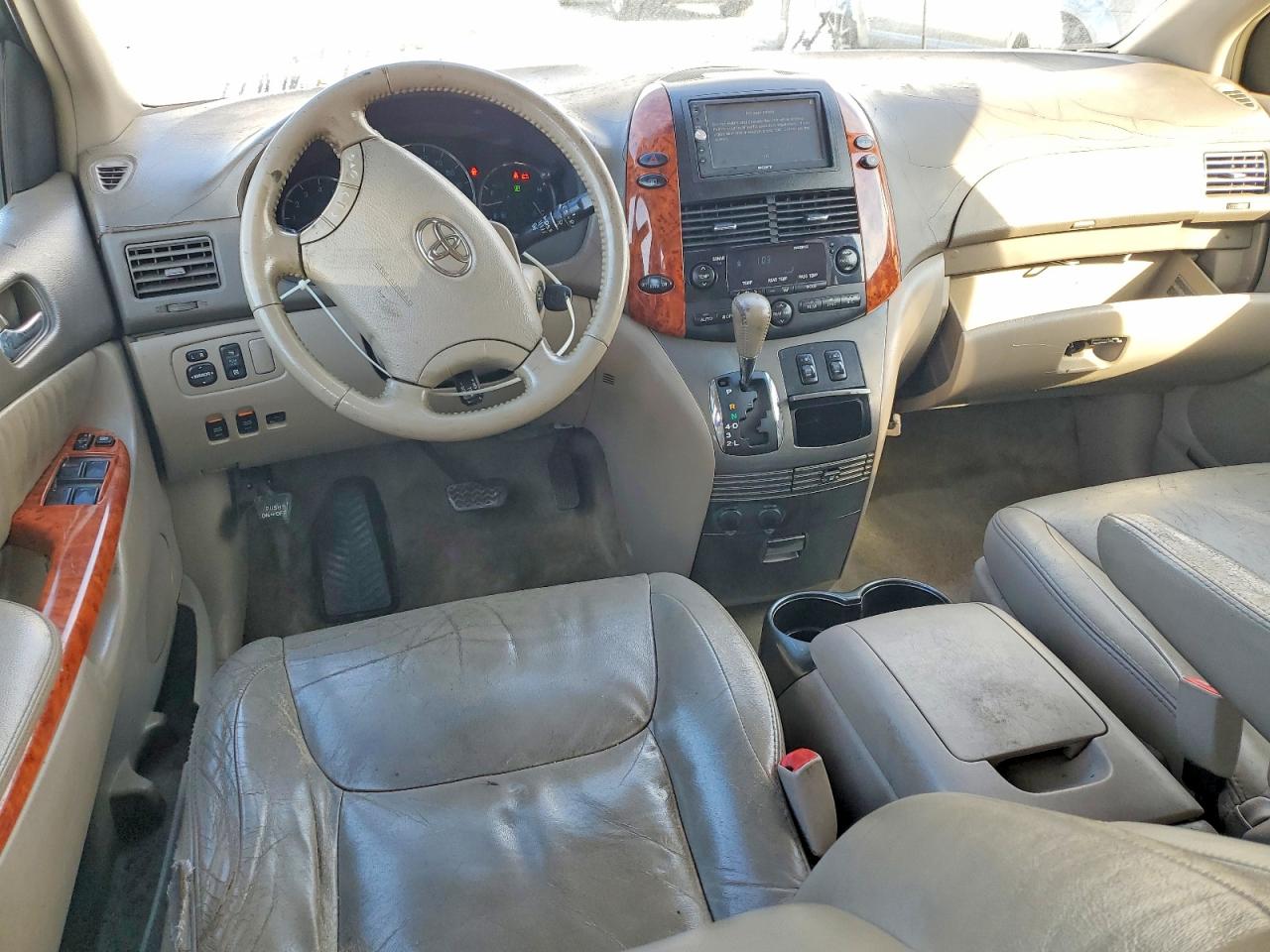 2007 TOYOTA SIENNA XLE photo 8