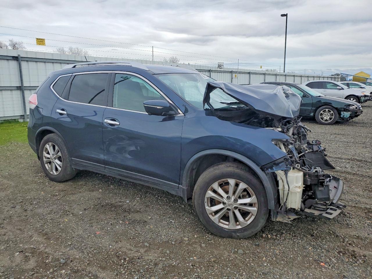 2016 NISSAN ROGUE S photo 10