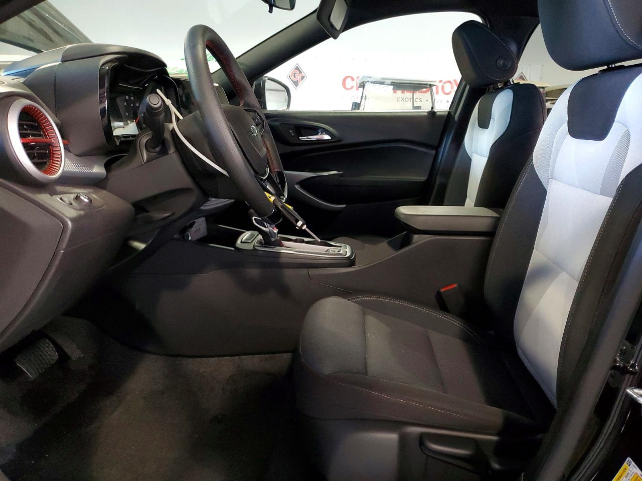 2025 CHEVROLET TRAX 1RS photo 7