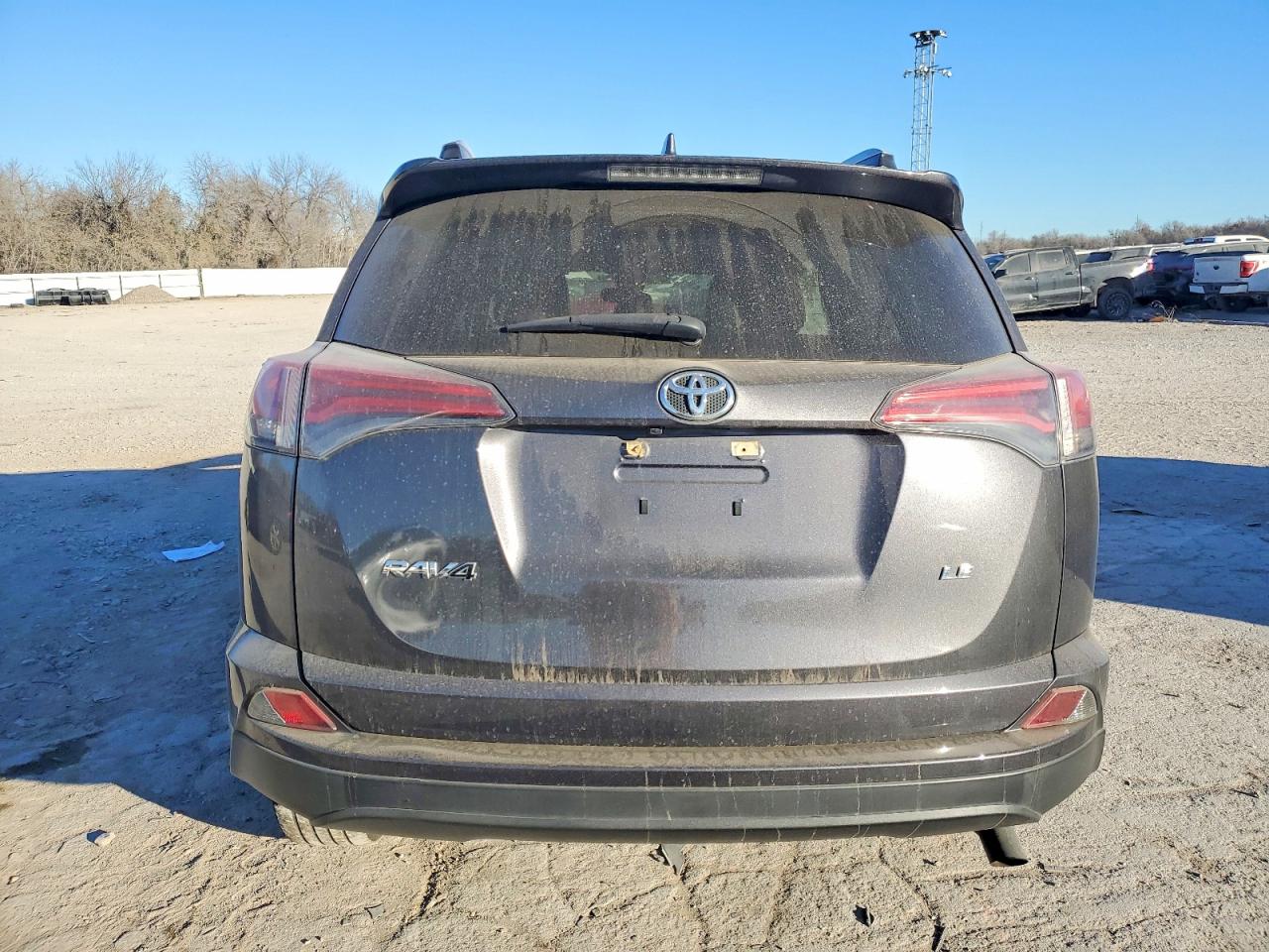 2017 TOYOTA RAV4 LE photo 6